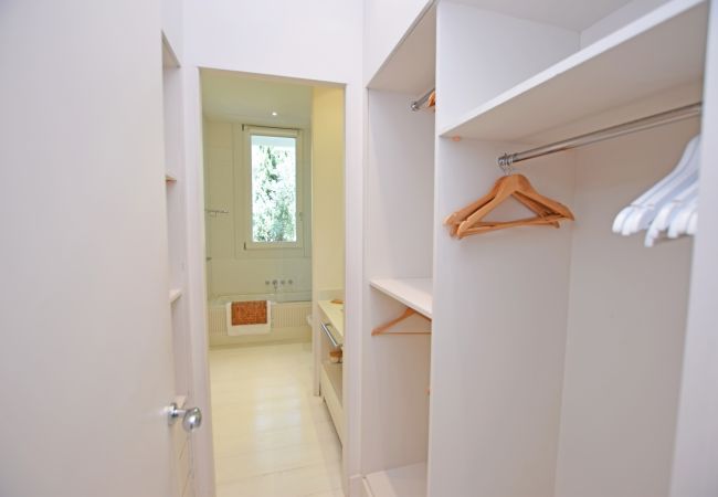 La Recoleta - Dormitorio2-Vestidor